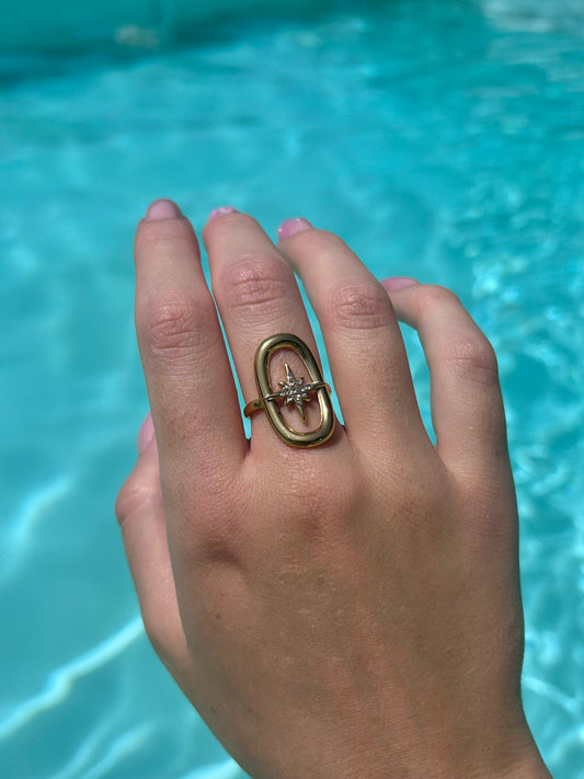 Bague ovale et strass