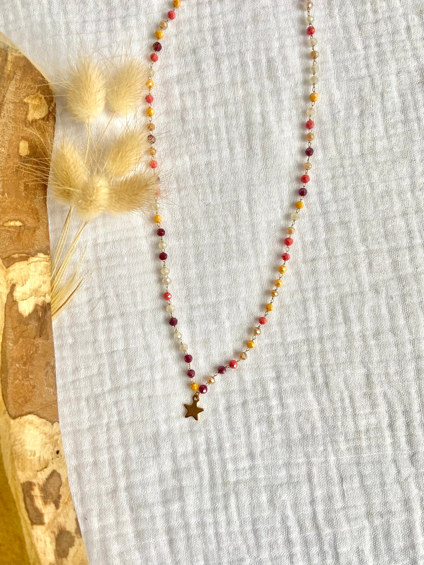 Collier ras de cou chaîne perlée