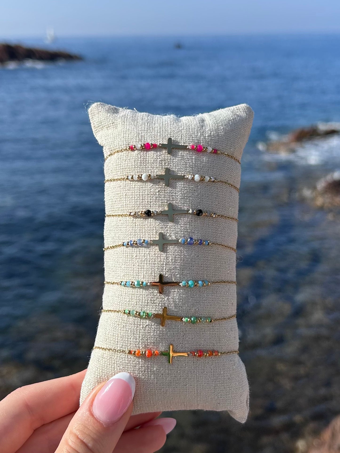 Bracelet croix coloré