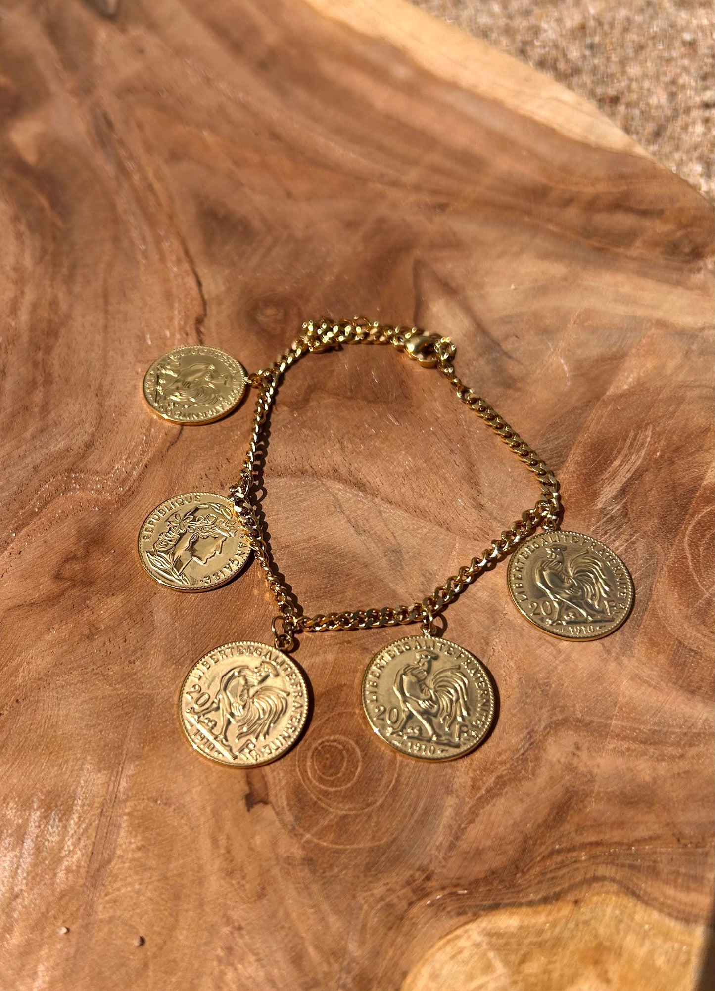 Bracelet breloque pièces