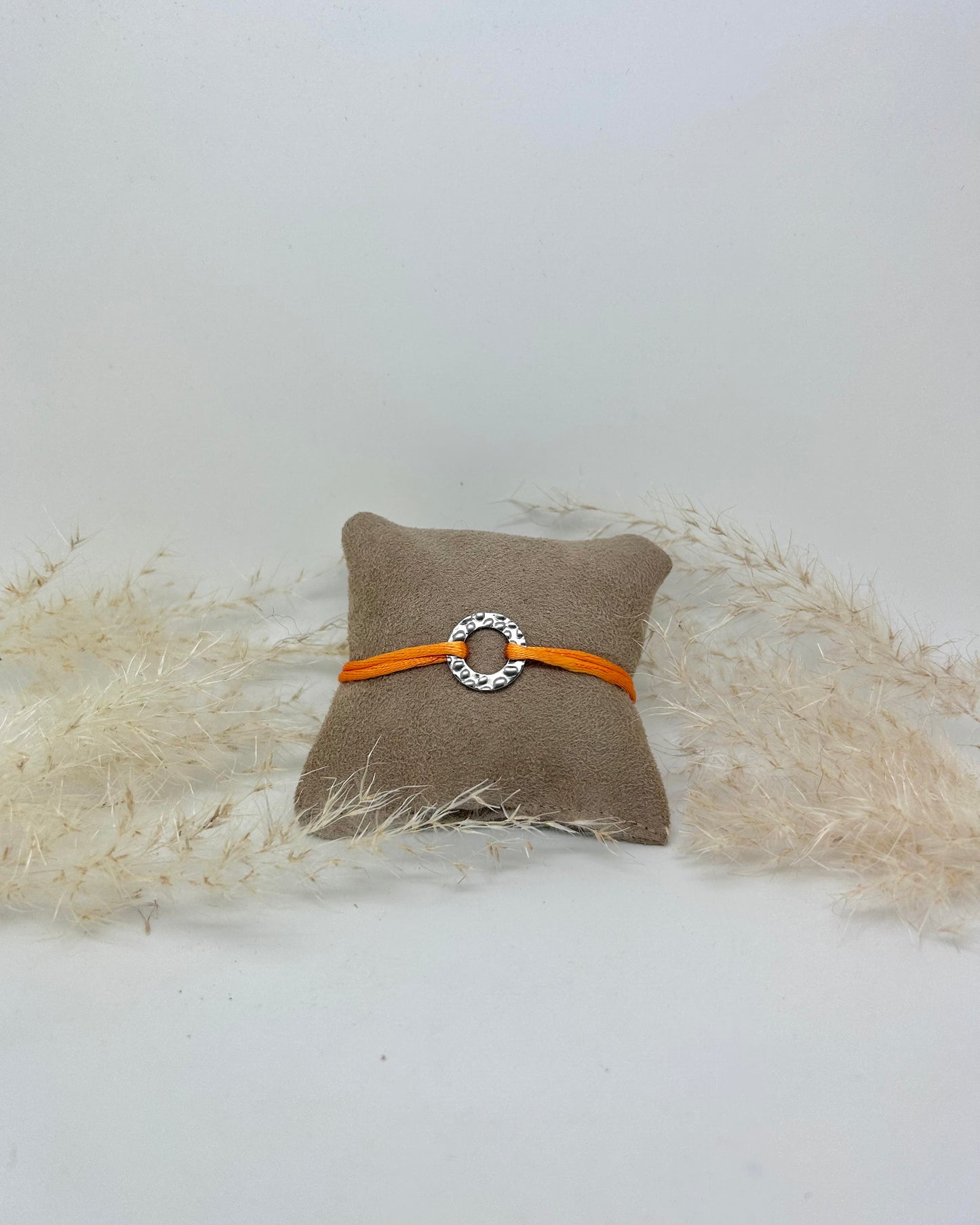 Bracelet en cordon avec rond martelé