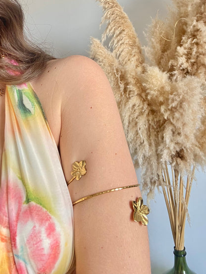 Bracelet de bras fleuris