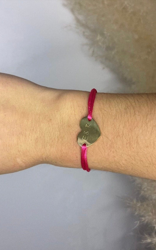 Bracelet en cordon avec cœur estampé