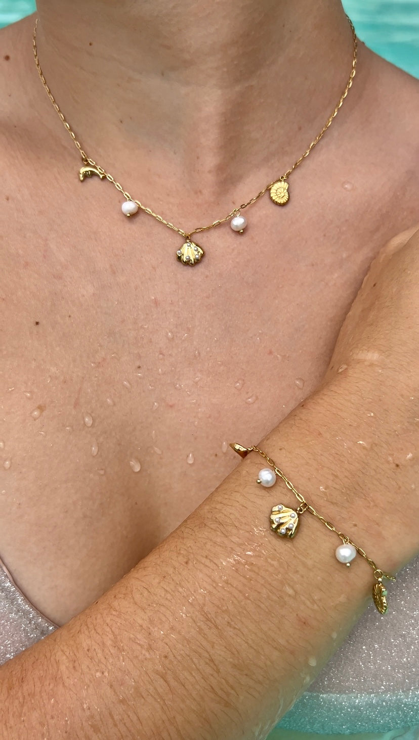 Bracelet fin avec coquillage