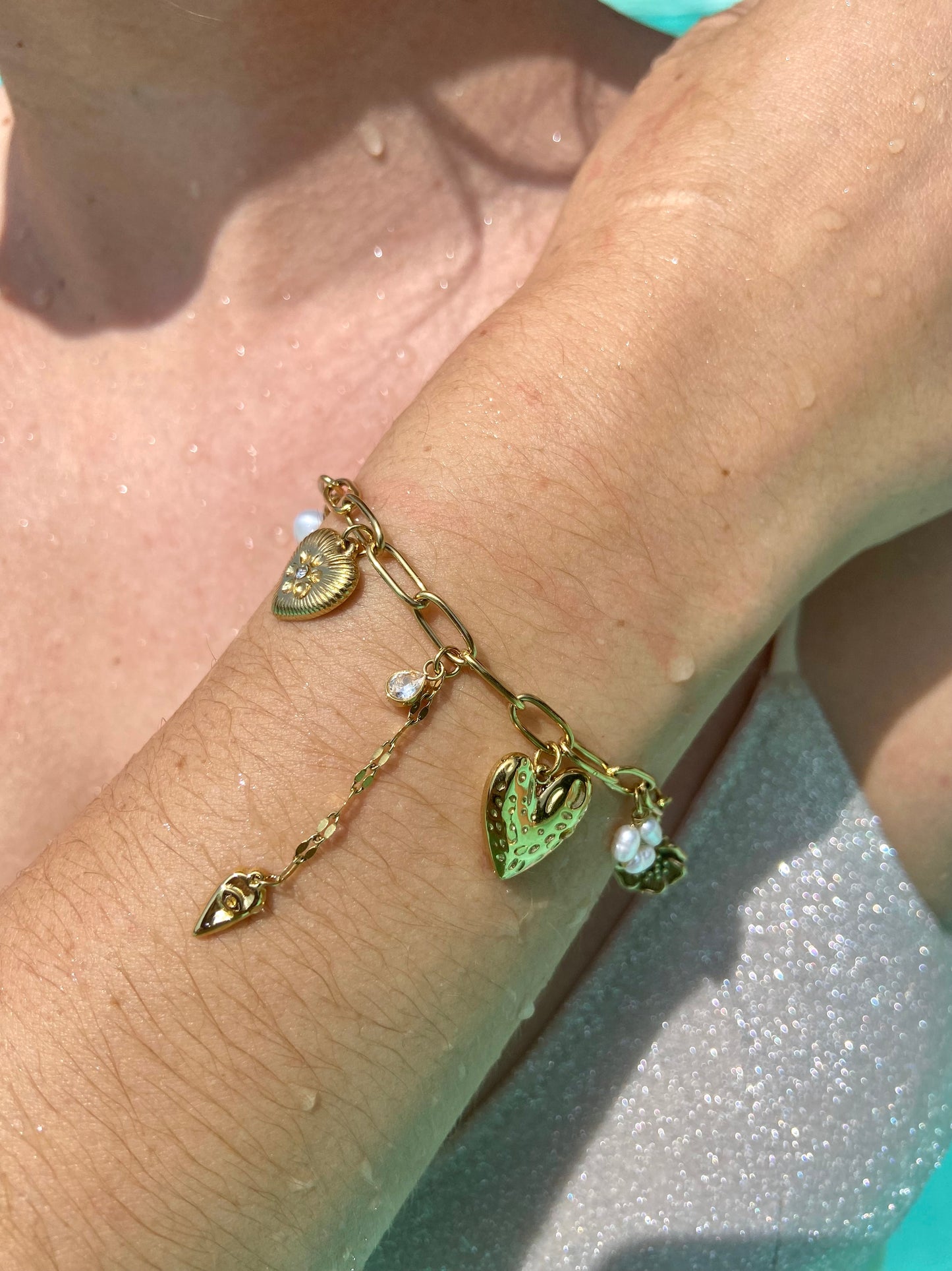 Bracelet breloques cœur martelée