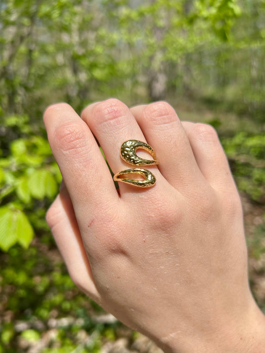 Bague asymétrique martelée