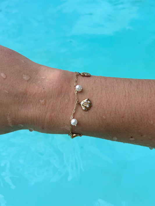 Bracelet fin avec coquillage